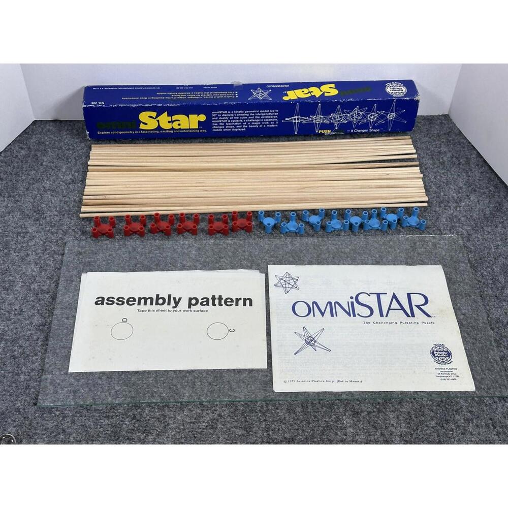 VTG Omni Star 3D Pulsating Puzzle Geometry 206 1975 Avionics Plastics Origami